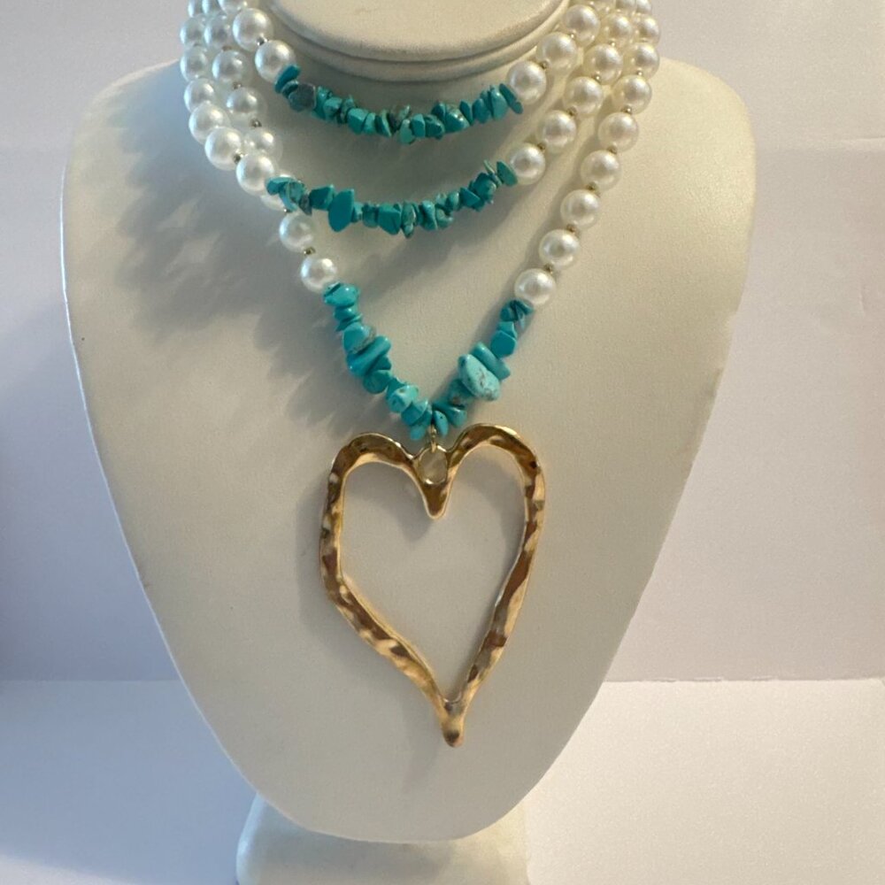 HEART Elegant Statement Necklace – Timeless Chic Style - Picture 7 of 8